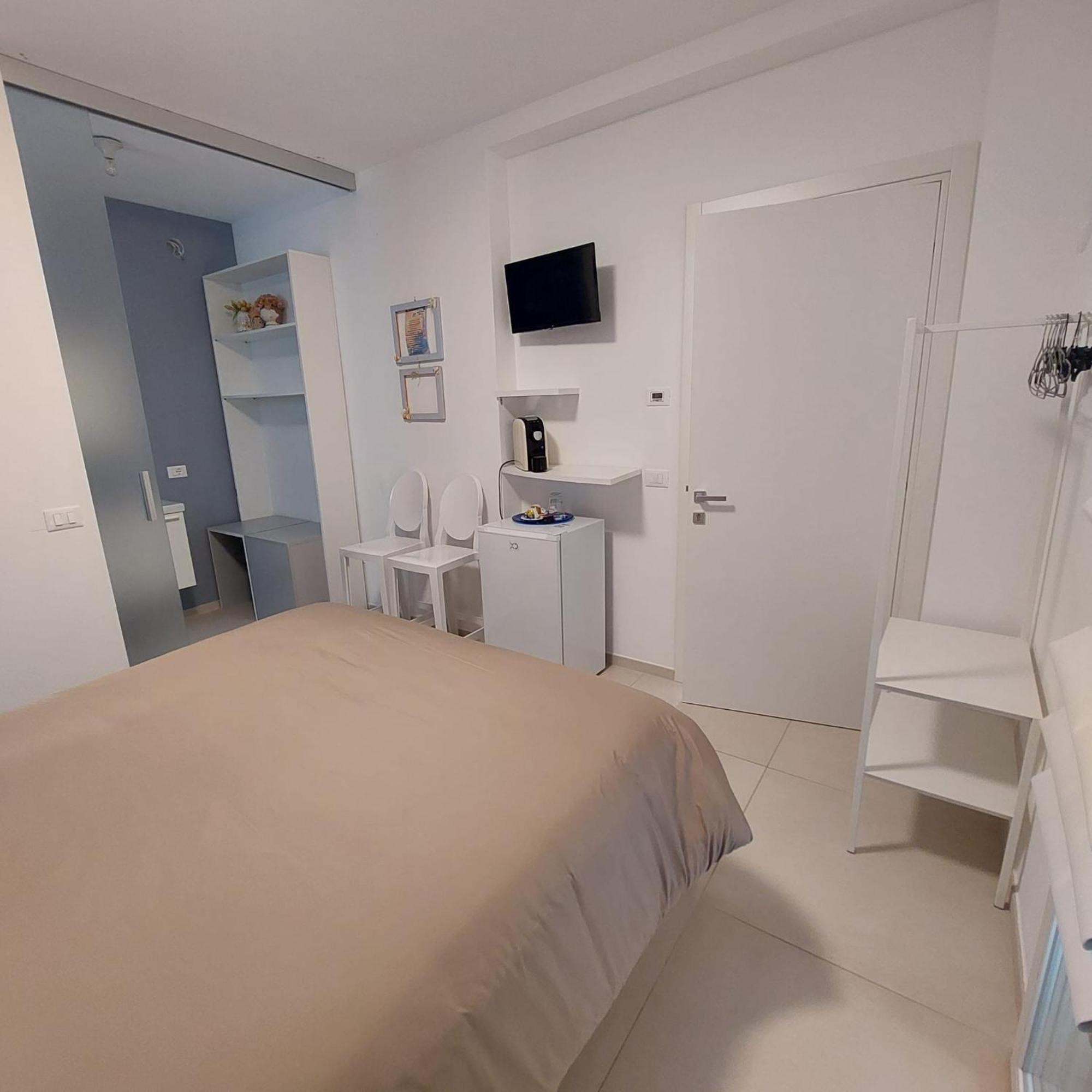 Bed & Breakfast A Mare Affitta Camere Fano Kültér fotó